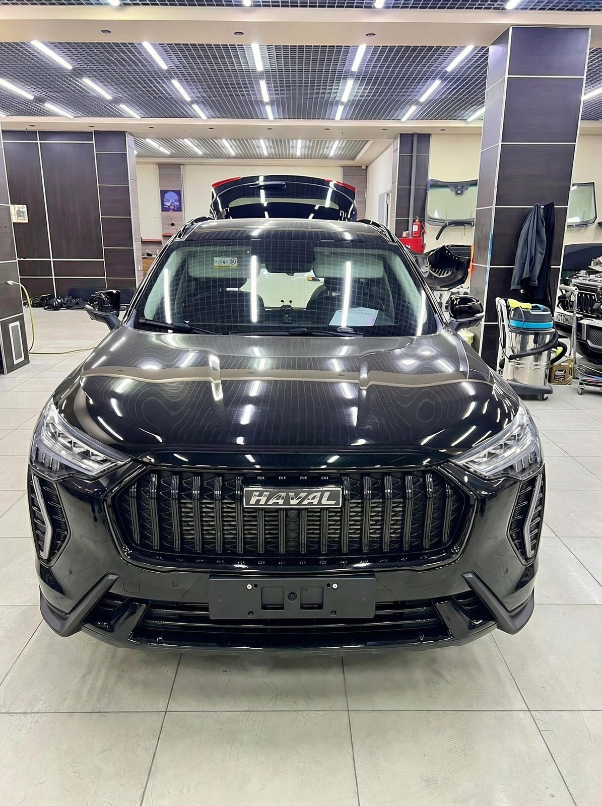 Оклейка защитной плёнкой Haval Jolion