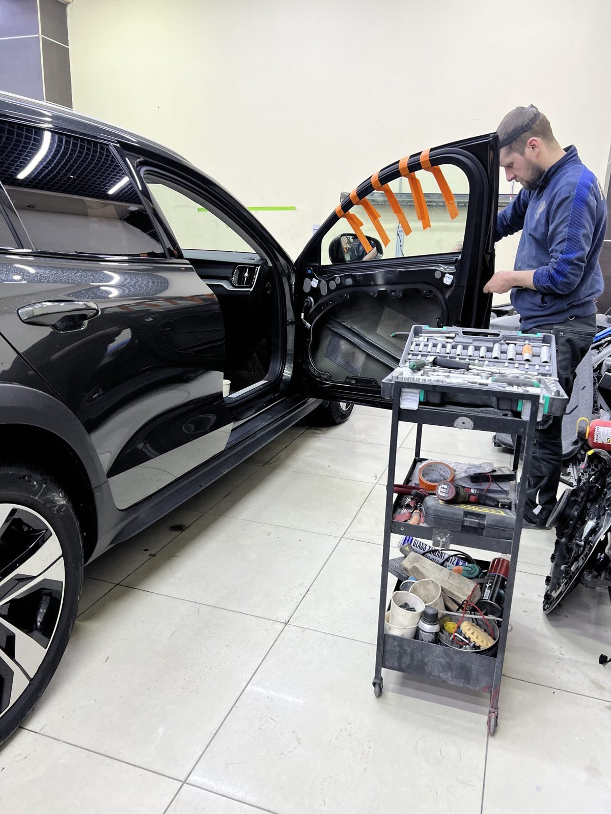 Процесс — работа мастера — pdr-volvo-v60