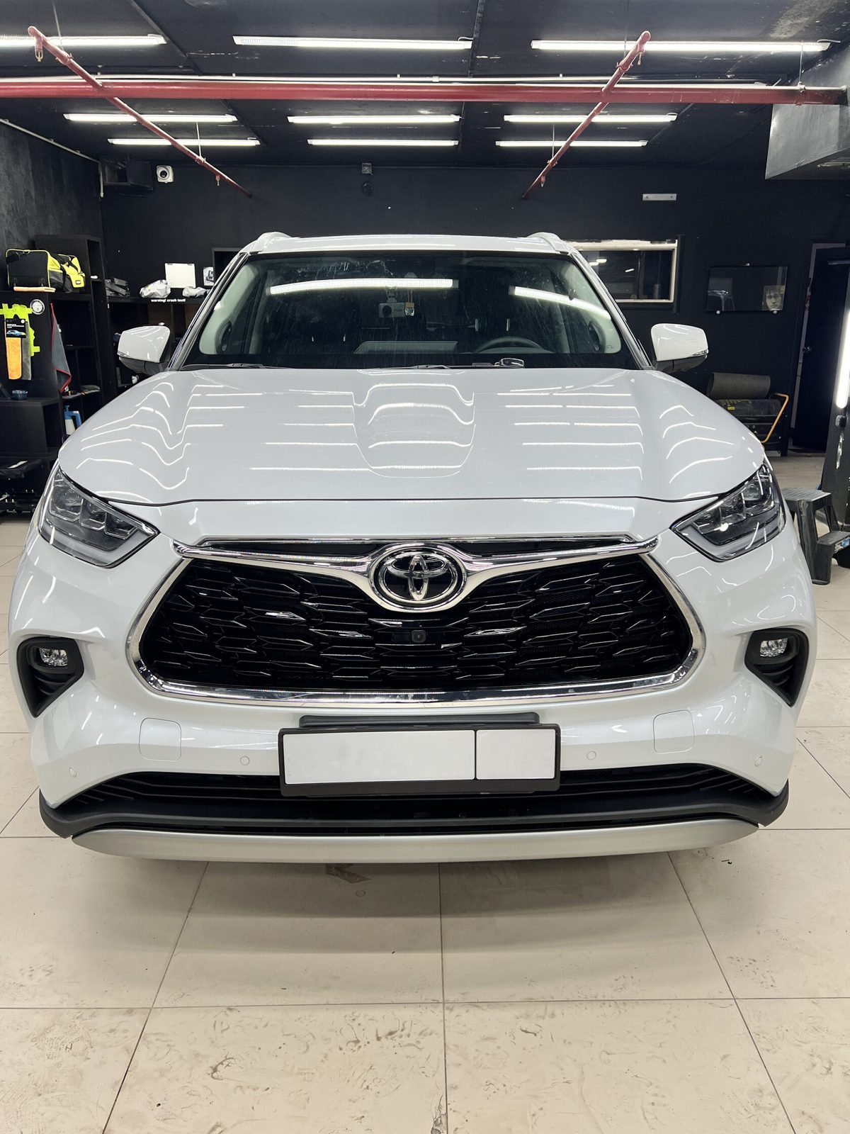 Оклейка зон риска на Toyota Highlander — фотоотчёт